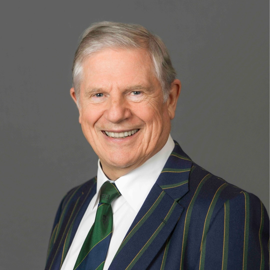 Barton Henderson Headshot